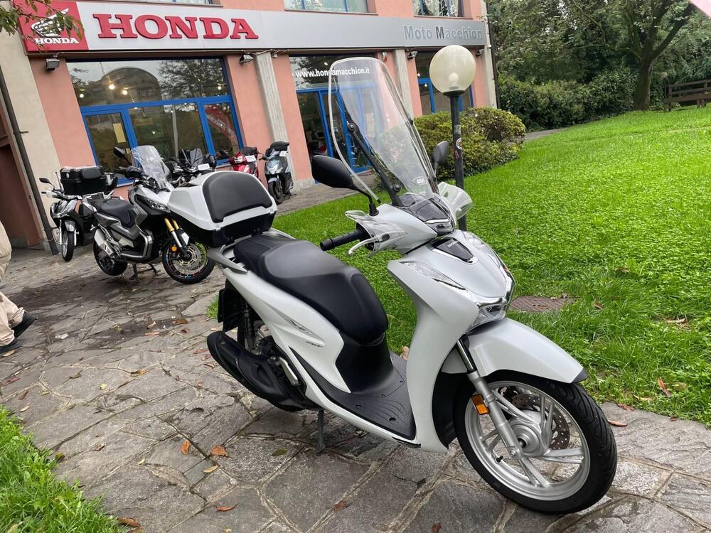 Honda SH 150i (2020 - 24) (2)