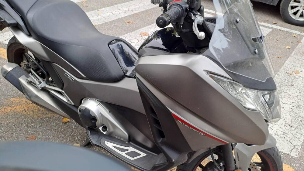 Honda Integra 750 DCT Sport (2017) (3)