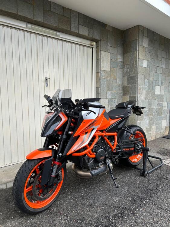 KTM 1290 Super Duke R (2022 - 23) (2)