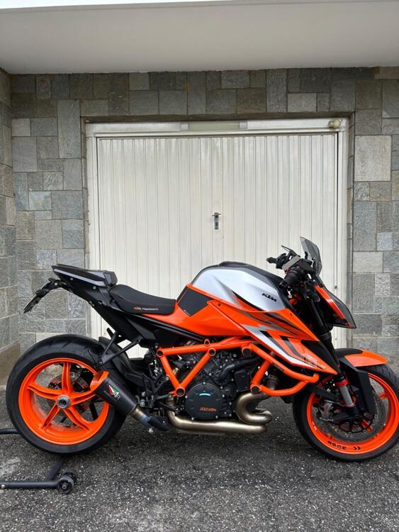 KTM 1290 Super Duke R (2022 - 23) (3)