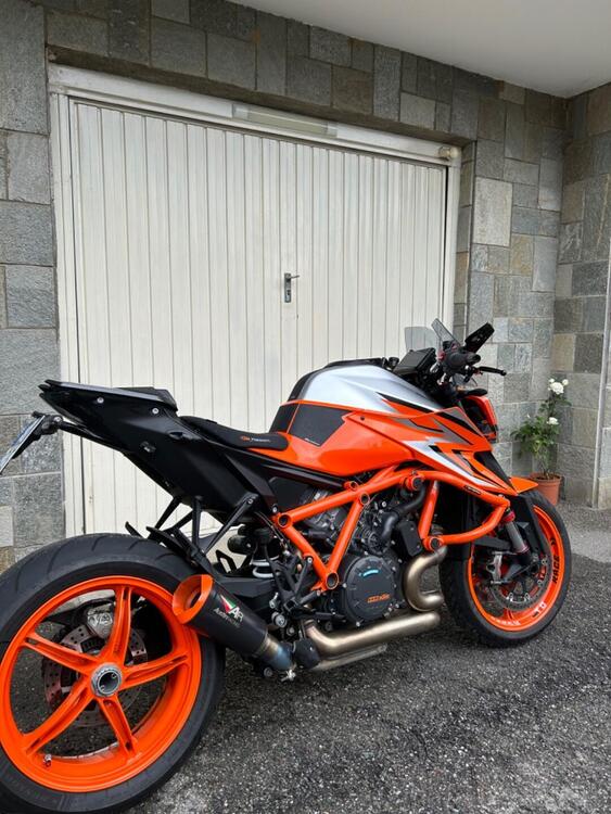 KTM 1290 Super Duke R (2022 - 23) (4)