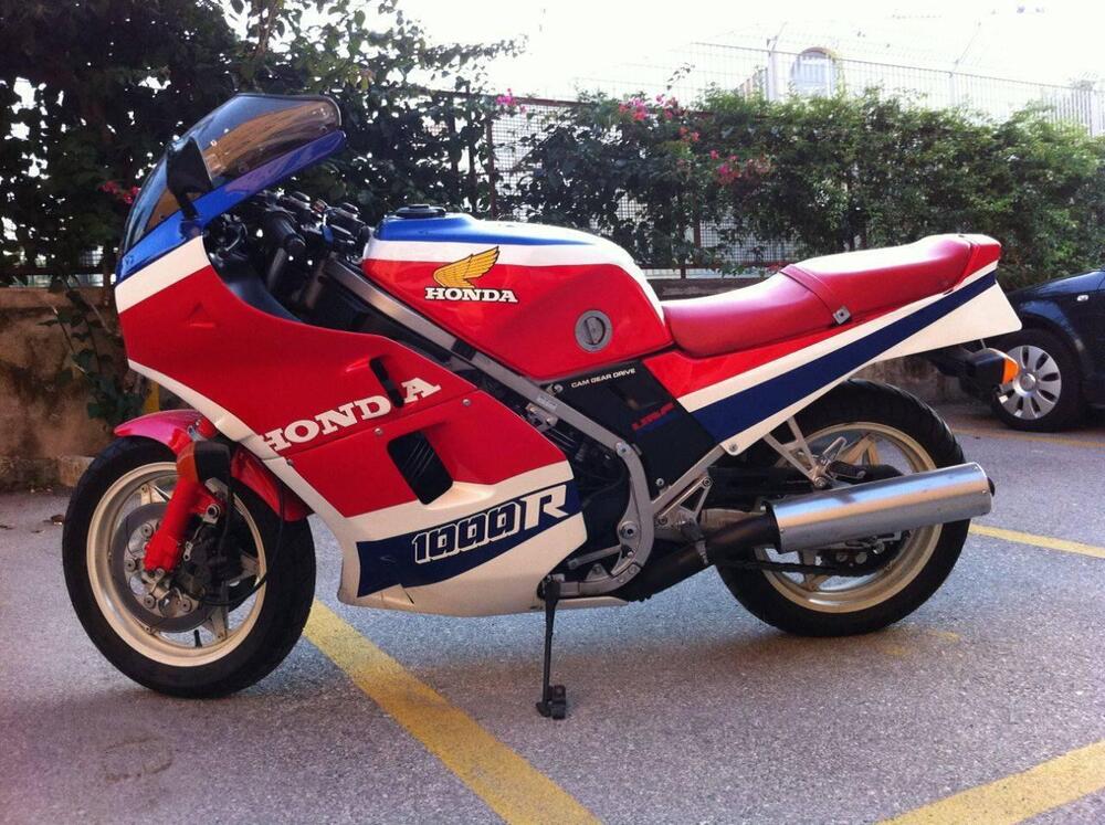 Honda VFR 1000 (3)