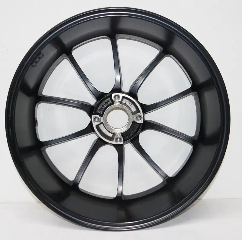 Ruota post Ducati MTS