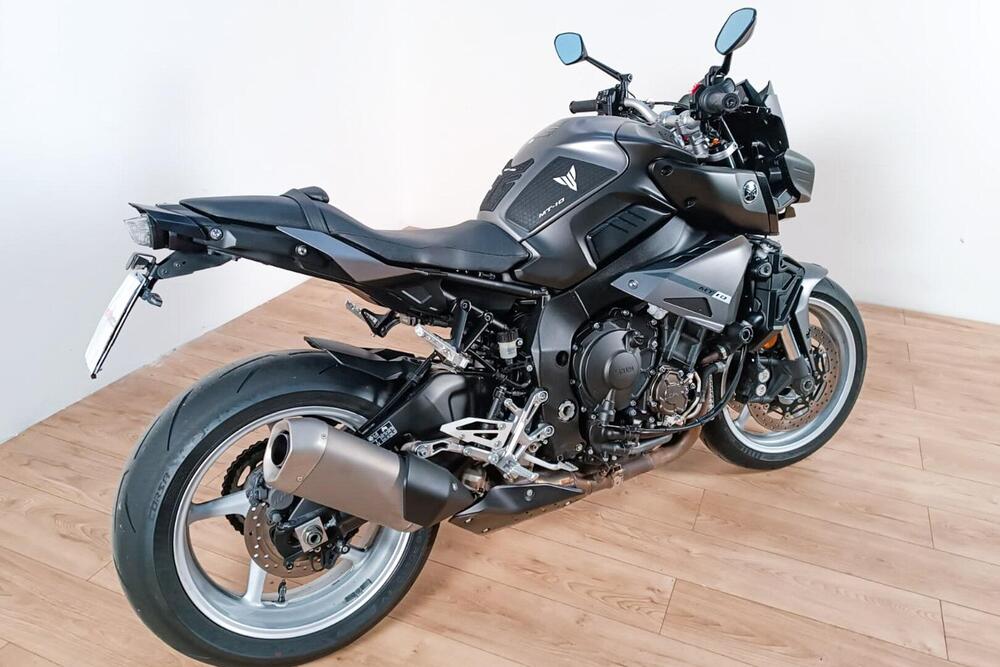 Yamaha MT-10 (2017 - 20) (3)