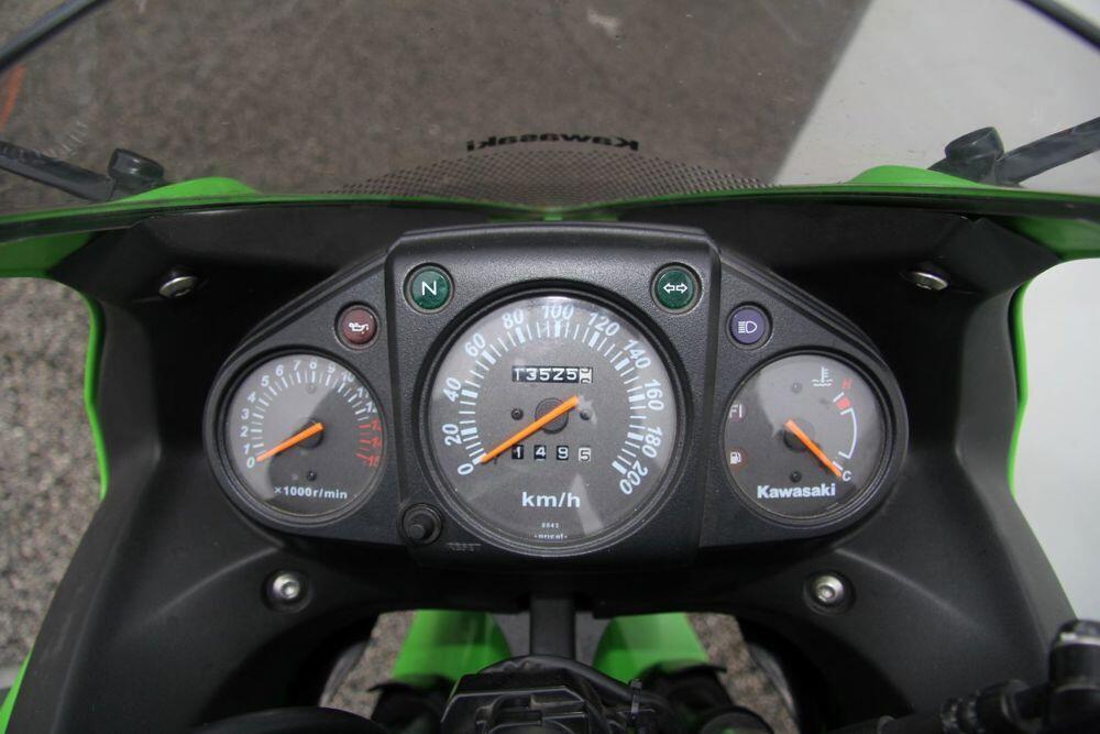 Kawasaki Ninja 250 R (2007 - 13) (5)