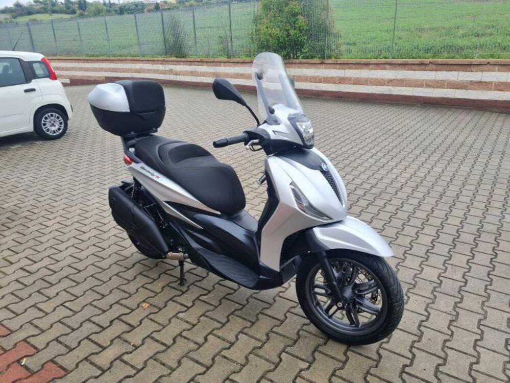 Piaggio Beverly 400 S ABS-ASR (2021 - 24) (2)