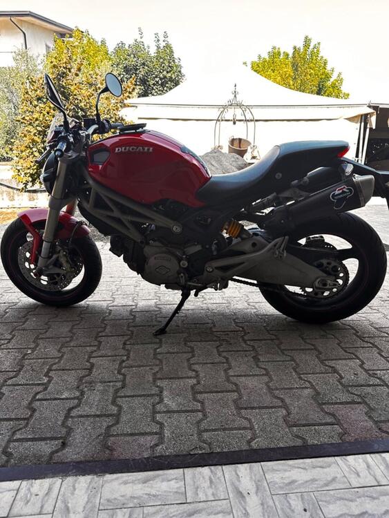 Ducati Monster 696 (2008 - 13) (2)