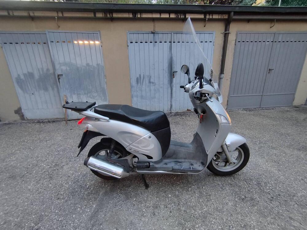 Honda SH 150 (2000 - 06) (4)