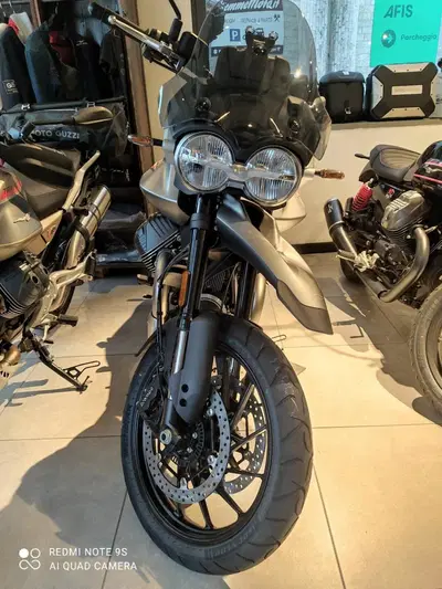 Moto Guzzi V85 Strada (2024 - 26) usata
