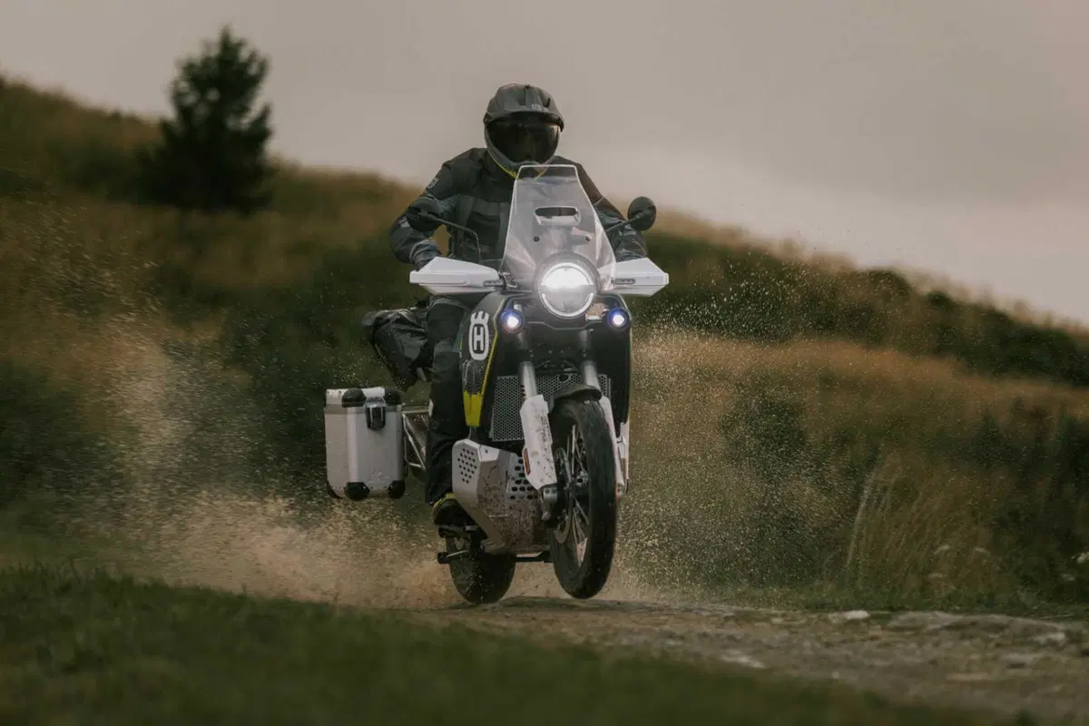 Norden 901 Expedition 2025. Husqvarna aggiorna la sua travel-adventure (9)