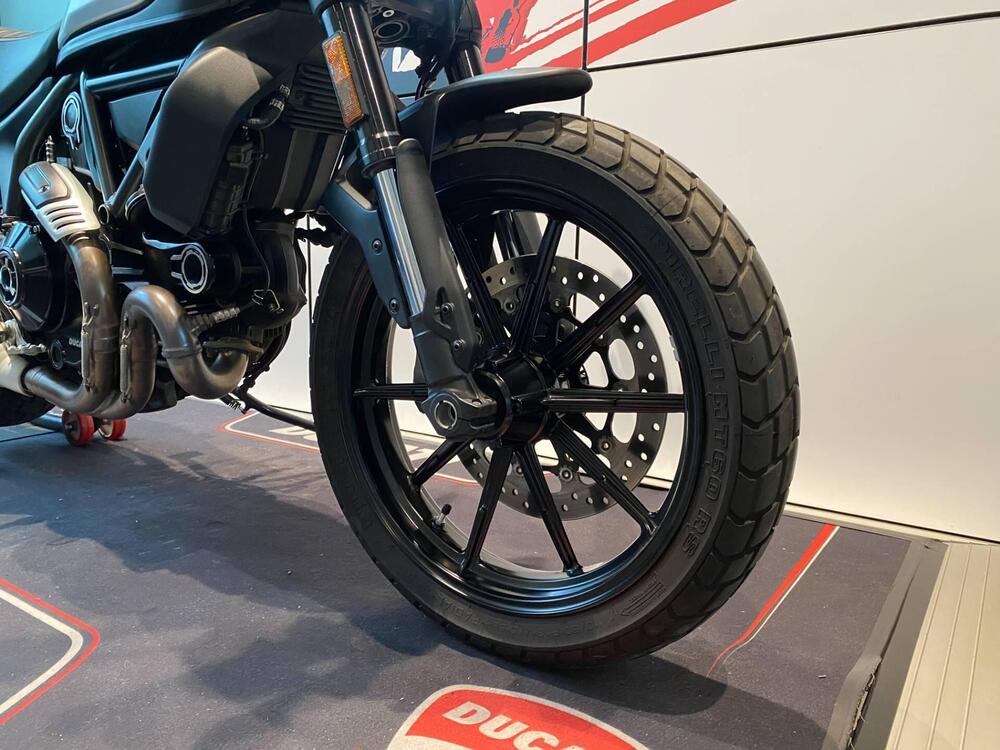 Ducati Scrambler 800 Icon Dark (2020) (3)