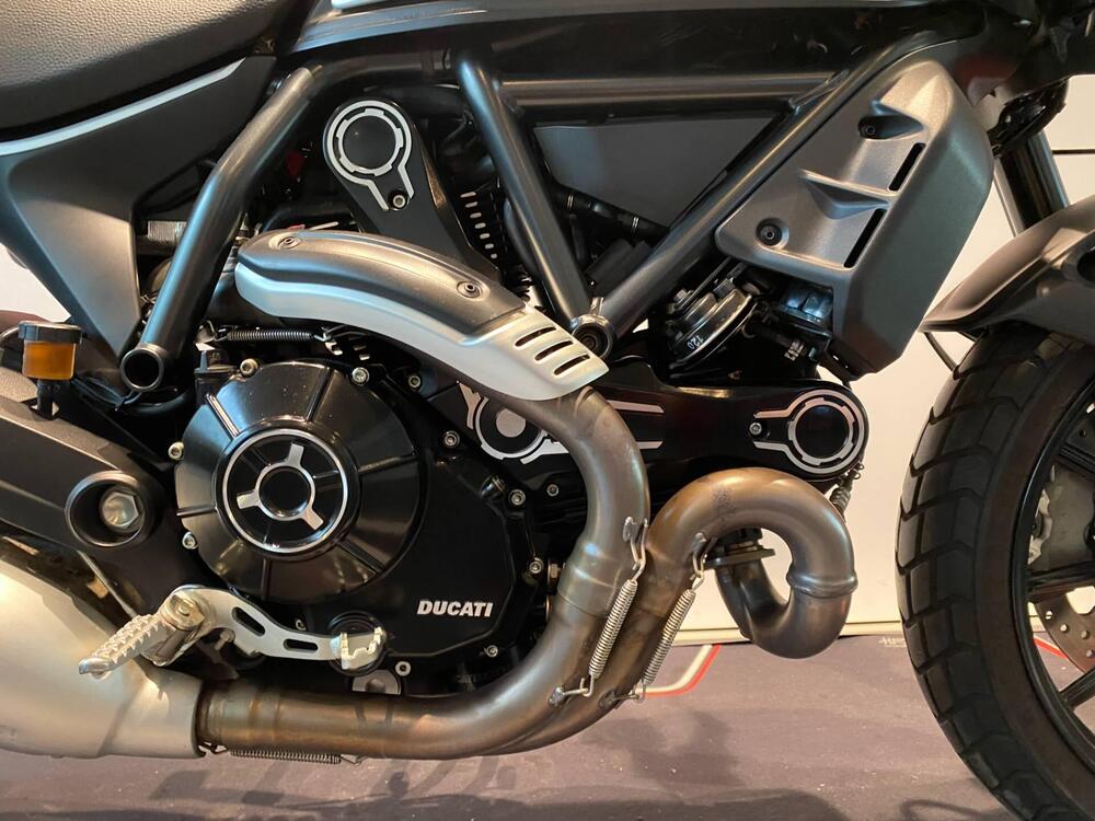 Ducati Scrambler 800 Icon Dark (2020) (4)