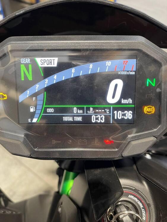 Kawasaki Z 900 SE Performance (2023 - 24) (5)