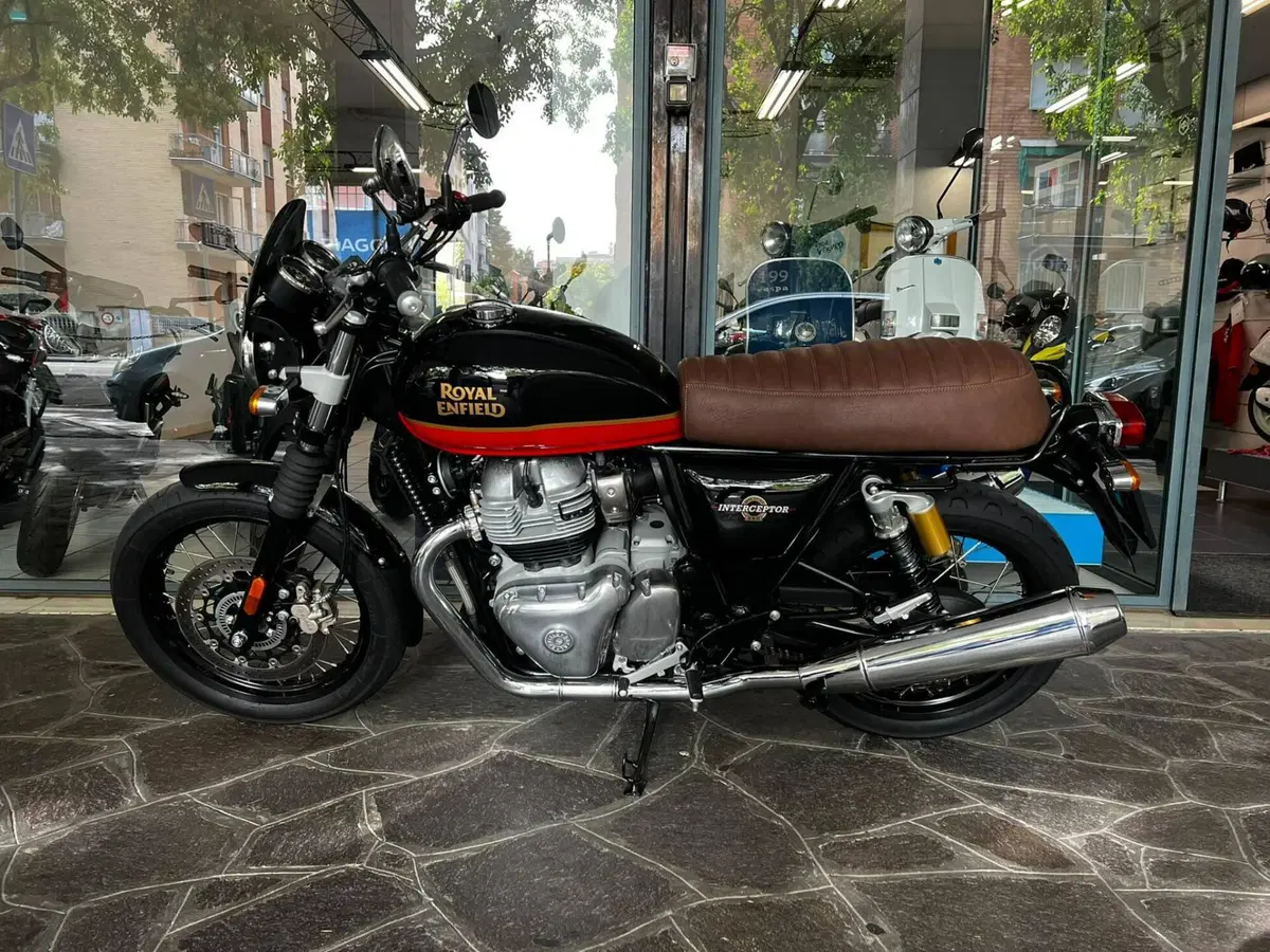Royal Enfield Interceptor 650 (2021 - 26)