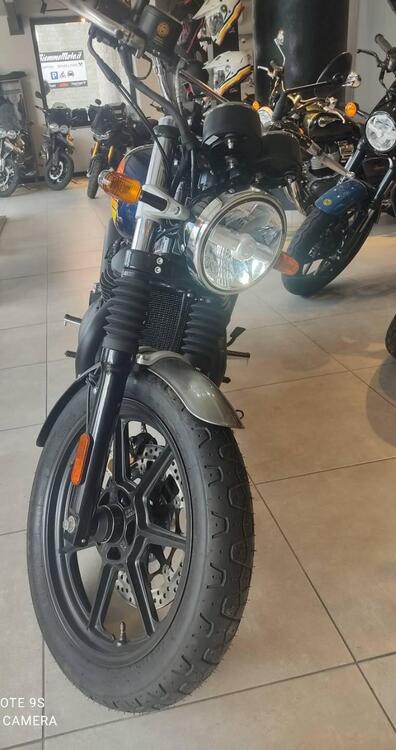 Royal Enfield Interceptor 650 (2021 - 24) (2)