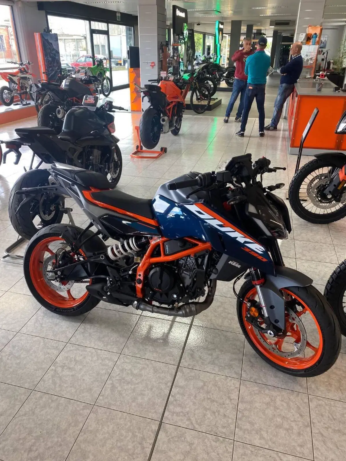 KTM 390 Duke (2024 - 25) (2)