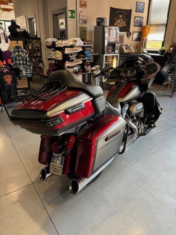 Harley-Davidson 114 Road Glide Ultra (2019) - FLTRXU (5)