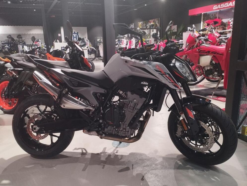 KTM 790 Duke L (2023 - 24)