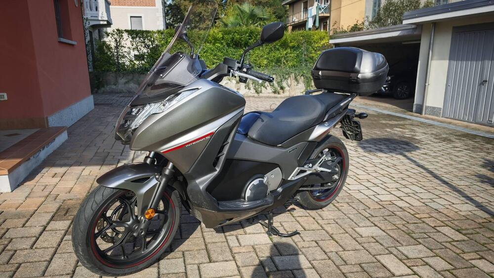 Honda Integra 750 DCT Sport (2017) (5)