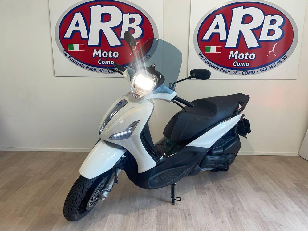 Piaggio Beverly 300 i.e. ABS-ASR (2016 - 20) (2)