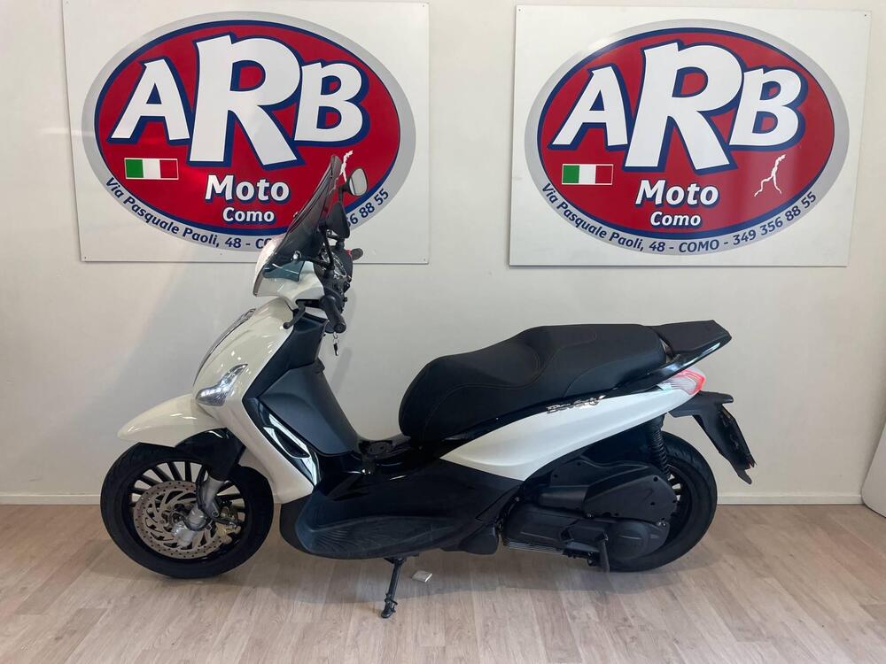 Piaggio Beverly 300 i.e. ABS-ASR (2016 - 20) (3)