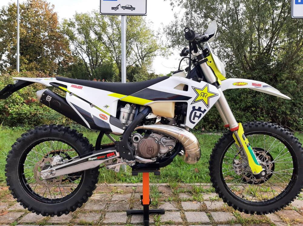 Husqvarna TE 300i (2020) (2)