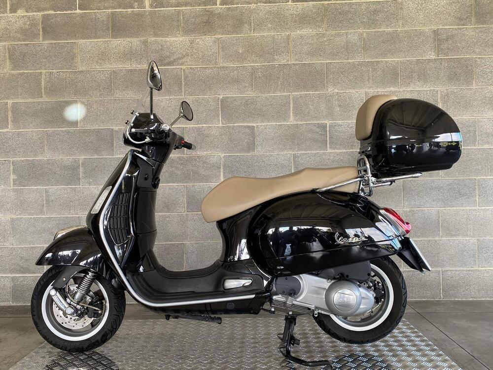 Vespa GTS 300 Super ABS (2014 - 16) (2)