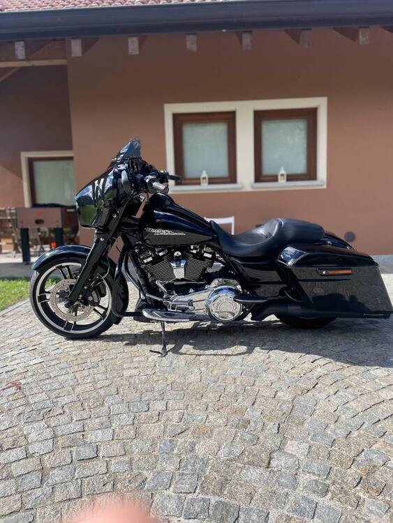 Harley-Davidson 107 Street Glide Special (2017 - 19) - FLHXS (3)