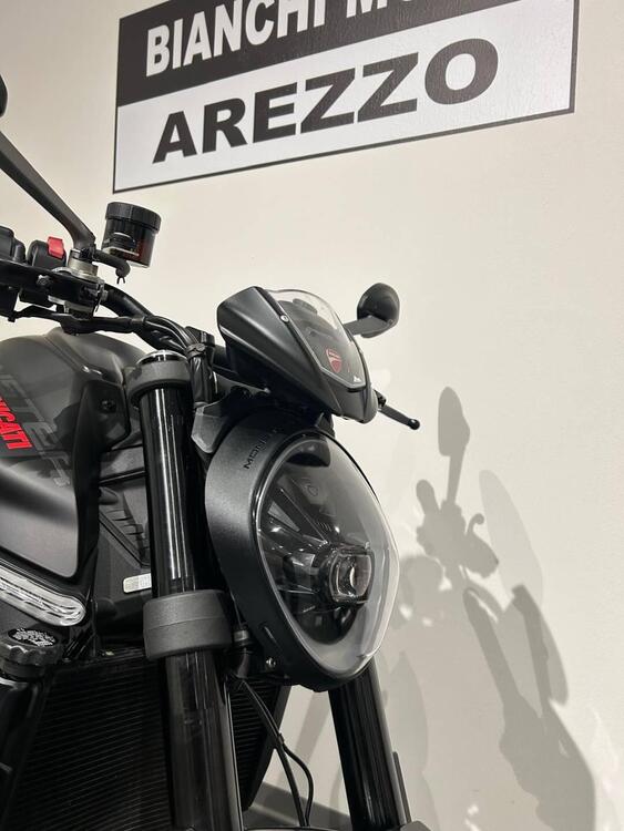 Ducati Monster 937 + (2021 - 24) (5)