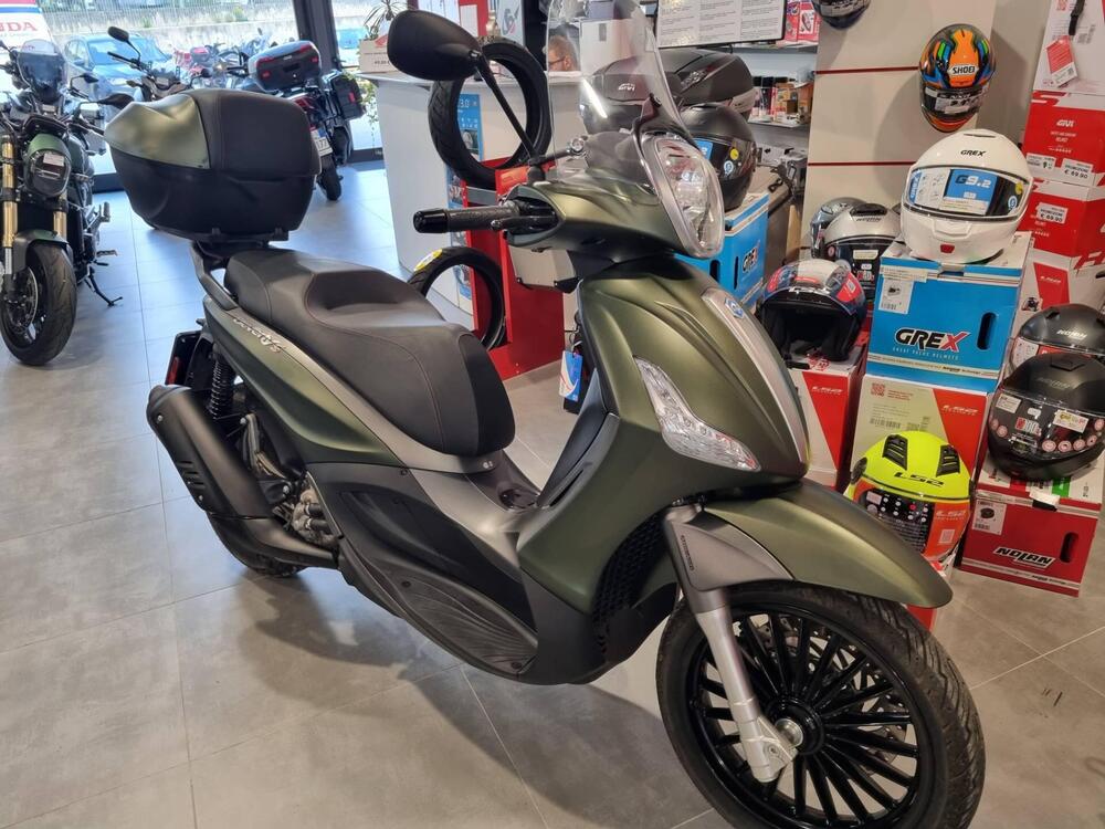 Piaggio Beverly 300 ABS-ASR (2021 - 24) (3)