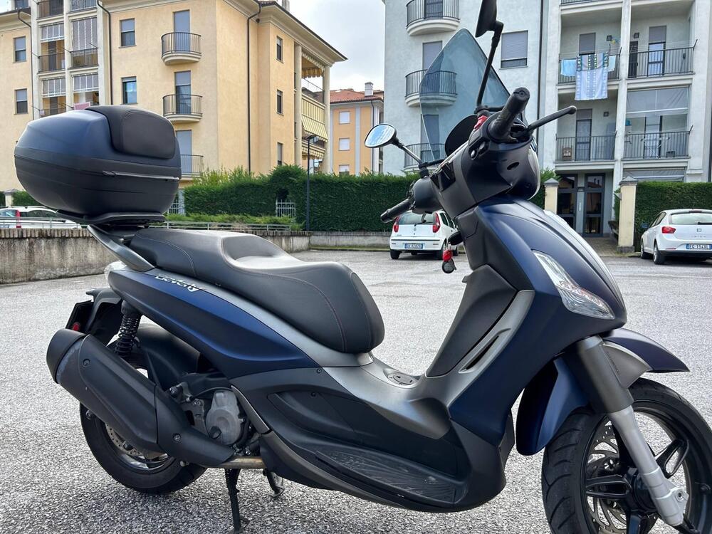 Piaggio Beverly 350 S ABS (2019 - 20) (3)