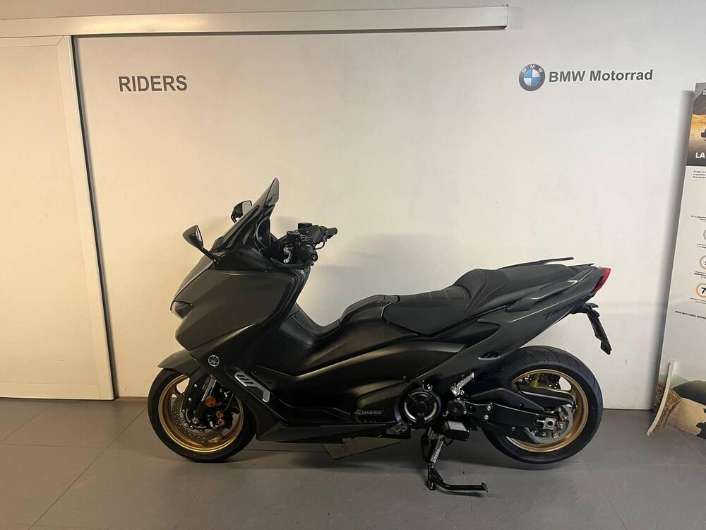 Yamaha T-Max 560 Tech Max (2020) (2)