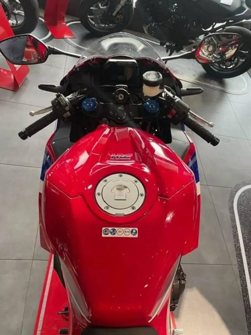 Honda CBR 600 RR (2024 - 26) (7)