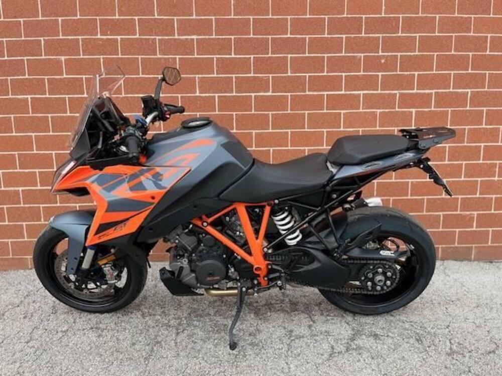 KTM 1290 Super Duke GT (2022 - 24) (2)