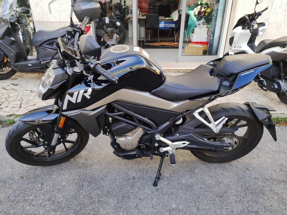 CFMOTO 300NK (2021 - 24) (5)