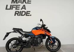 KTM 125 Duke (2024) usata