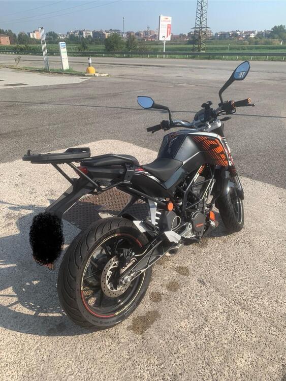 KTM 125 Duke (2)