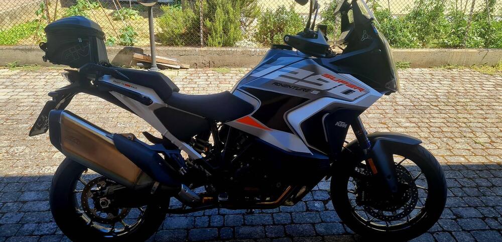 KTM 1290 Super Adventure S (2022 - 24) (2)