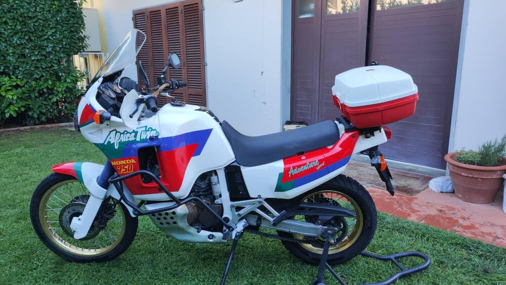 Honda Africa Twin NXR 750 (1990 - 91) (3)