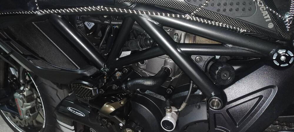 Ducati Diavel 1200 Carbon (2010 - 13) (5)