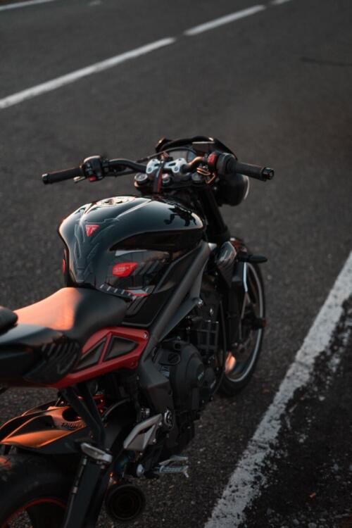 Triumph Street Triple R (2020 - 23) (4)