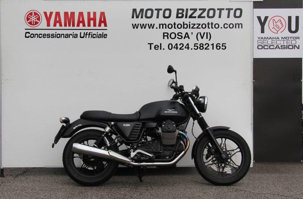 Moto Guzzi V7 II Stone (2015 - 17)