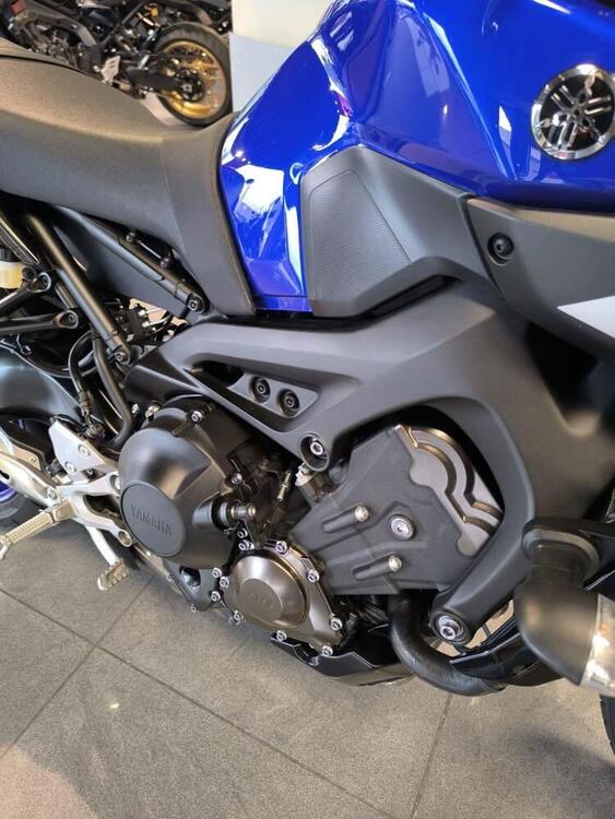 Yamaha MT-09 (2017 - 20) (4)