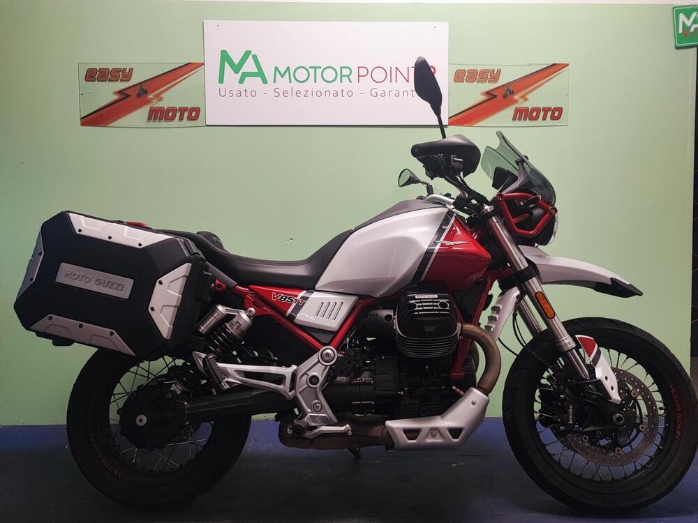 Moto Guzzi V85 TT Evocative Graphics (2019 - 20)