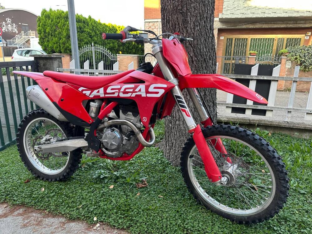 GASGAS MC 250 F (2022) (2)