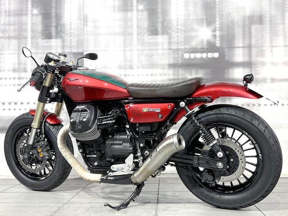 Moto Guzzi V9 Bobber (2016 - 18) (2)