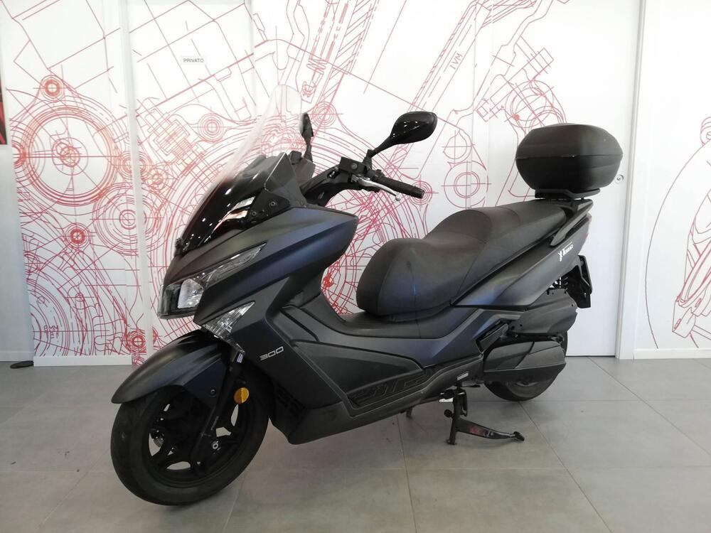 Kymco X-Town 300i ABS (2016 - 20) (5)