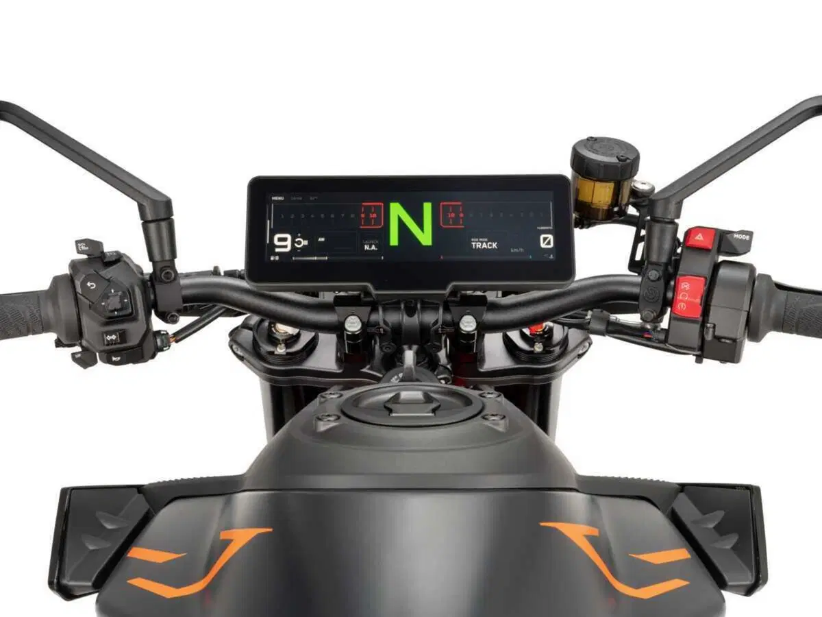 L'interfaccia di KTM sale di livello. Svelate le nuove strumentazioni connesse ed evolute (4)
