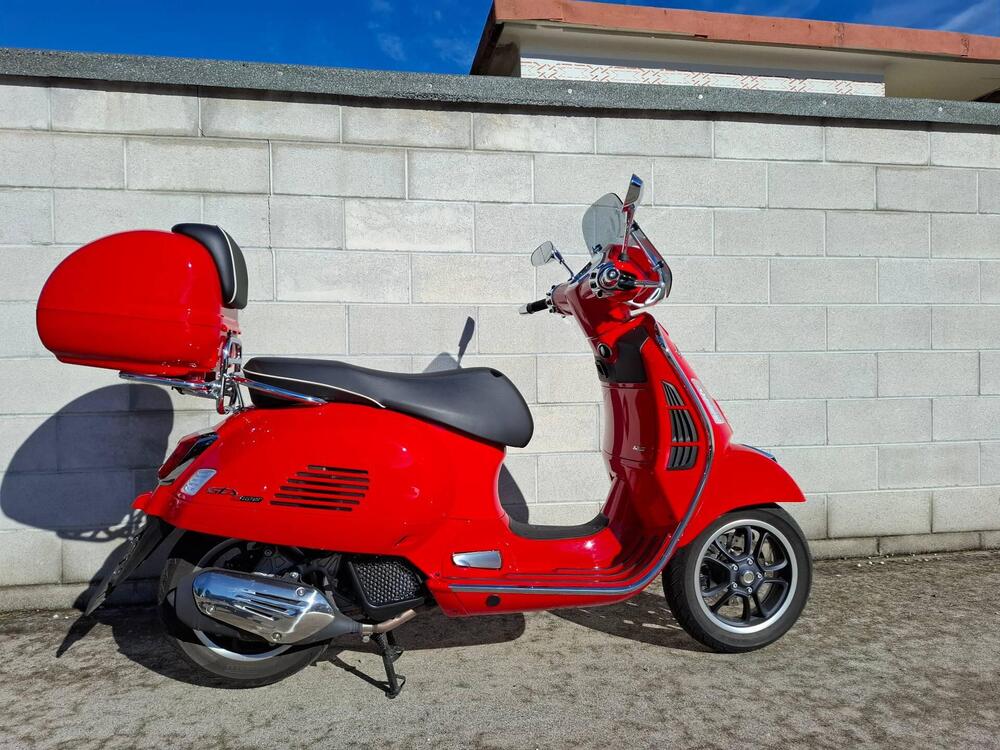 Vespa GTS 125 (2021 - 25) (2)