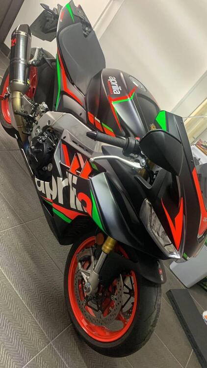 Aprilia RSV4 1100 (2021 - 24) (2)